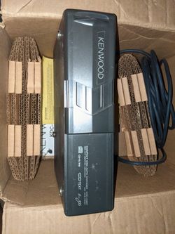 Kenwood 6 Disk CD Changer. Kdc-667