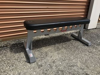 Star Trac Commercial Flat Bench - Extremely Heavy Duty