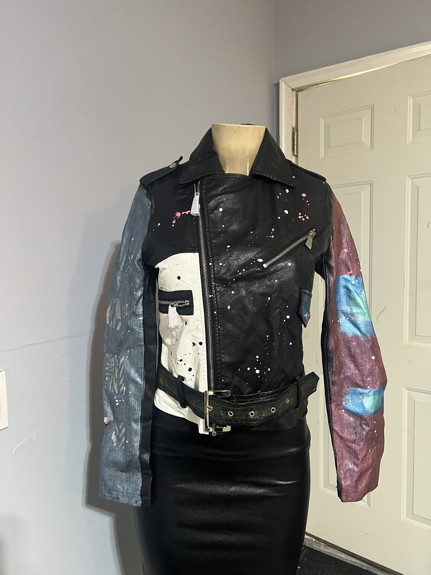 Biker jacket Giorgia - faux leather - black/colorful. New Size Medium