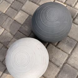 Grey Man Gear 12 And 20 Pound Medicine Balls
