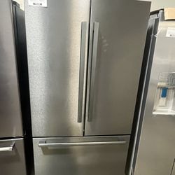 BOSCH BLACK STAINLESS COUNTER DEPTH FRENCH DOOR 