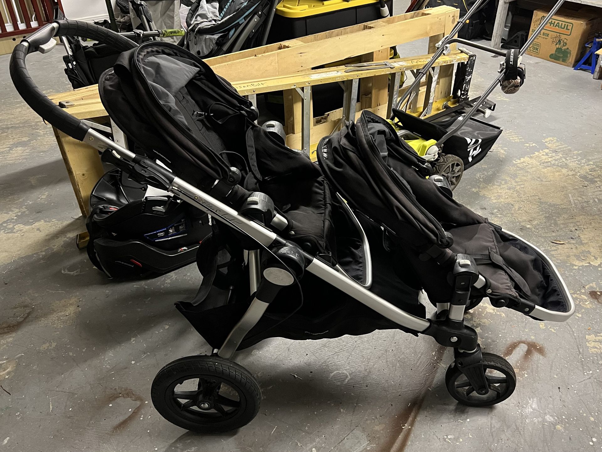 Double Stroller - Baby Jogger City Select