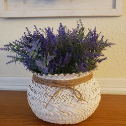 Mexican Wicker Pot With Fake Lavander (New)