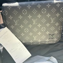 Louis Vuitton Crossover Bag 