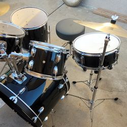 Drum Set/ Eastar