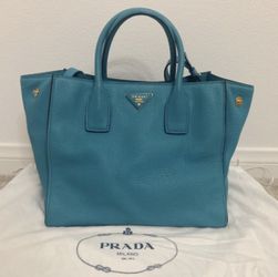 Authentic Prada vietello daino leather tote bag blue Voyage