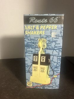 Route 66 Salt & Pepper Shakers Vintage Light Up Gas Pumps #6601 NIB