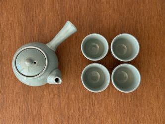 Celadon Tea Set (Teapot + 4 Cups) – Beautiful Crackle Glaze