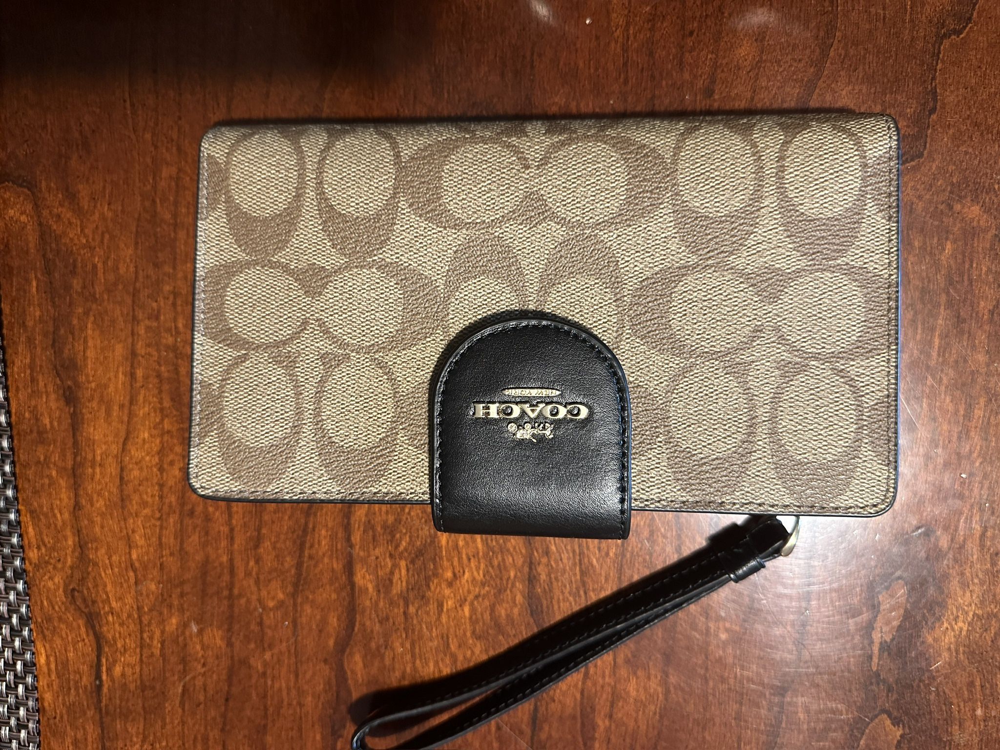 Coach wallet/Phone Wristlet