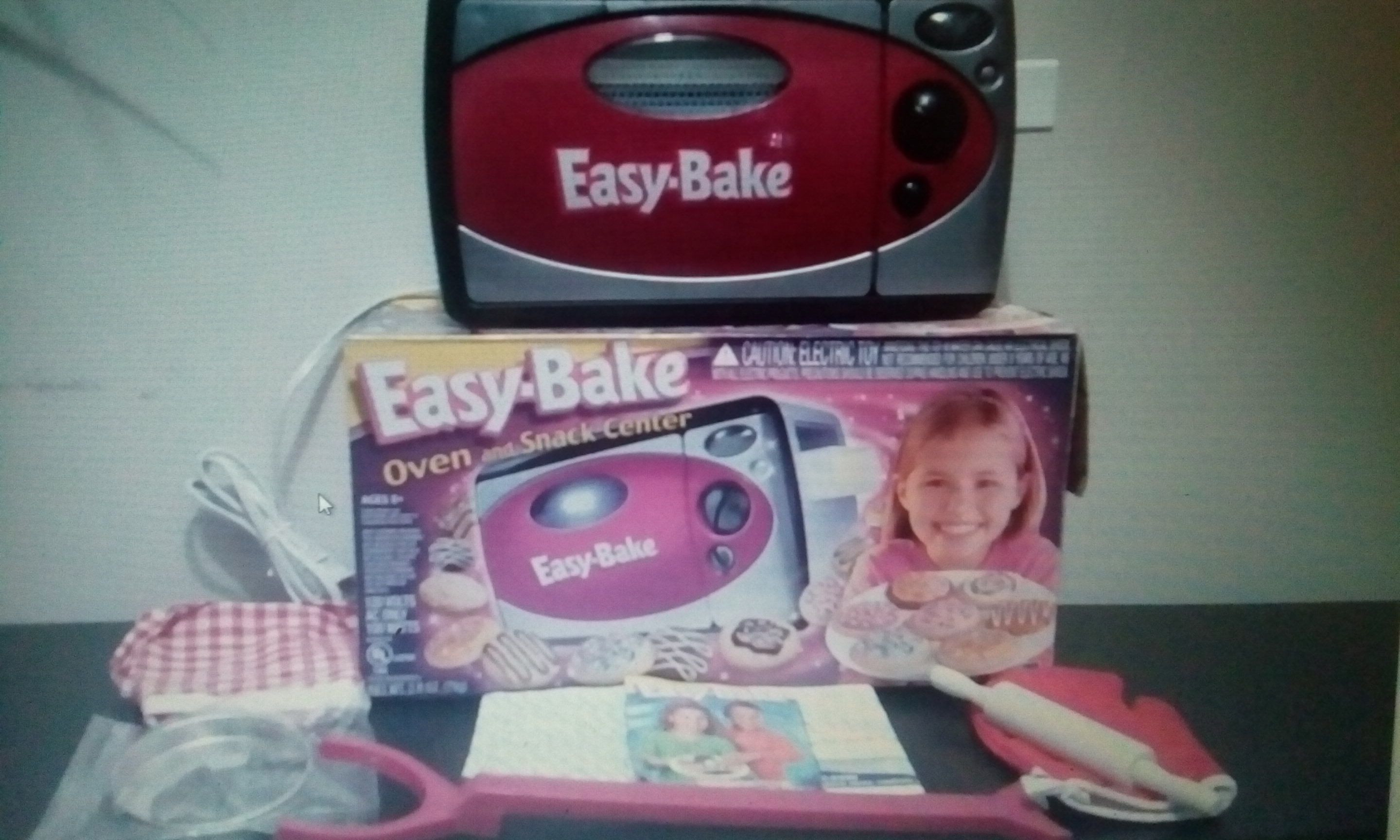 Easy-Bake Oven Snack Center