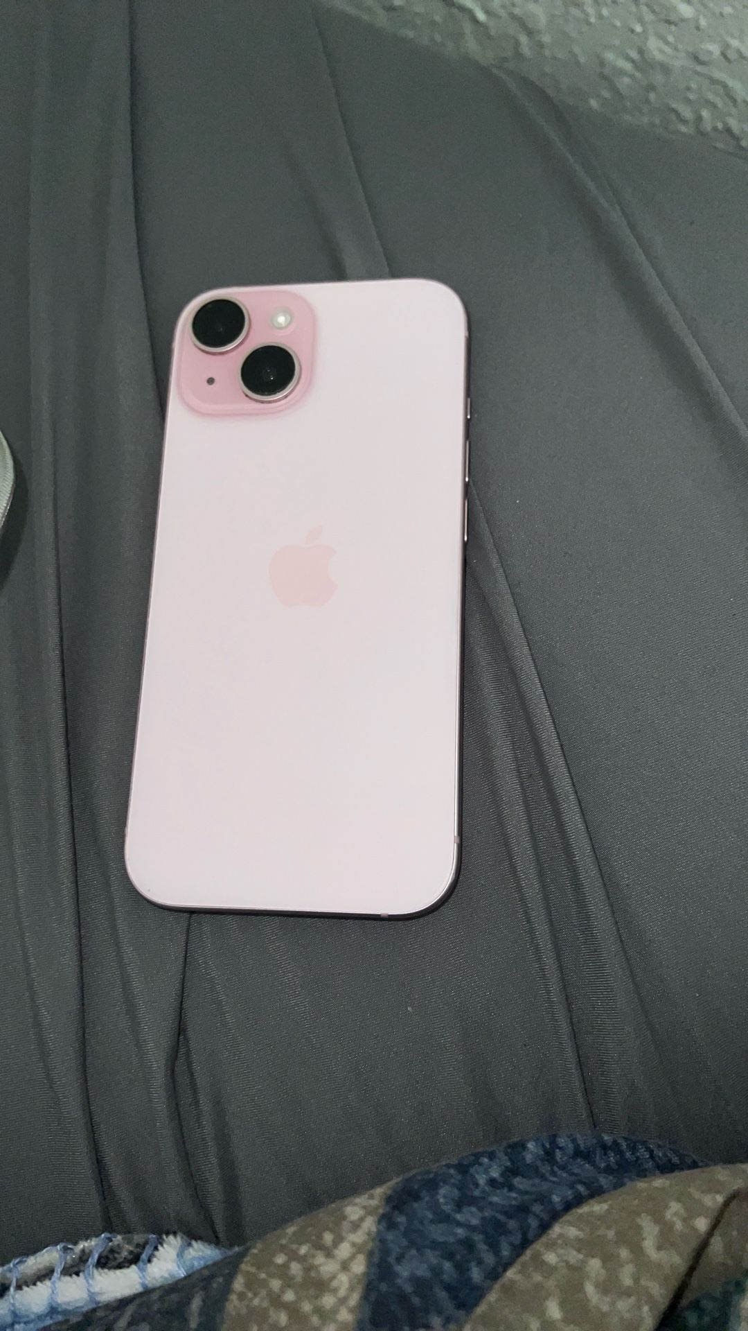 iPhone 15-128 GB