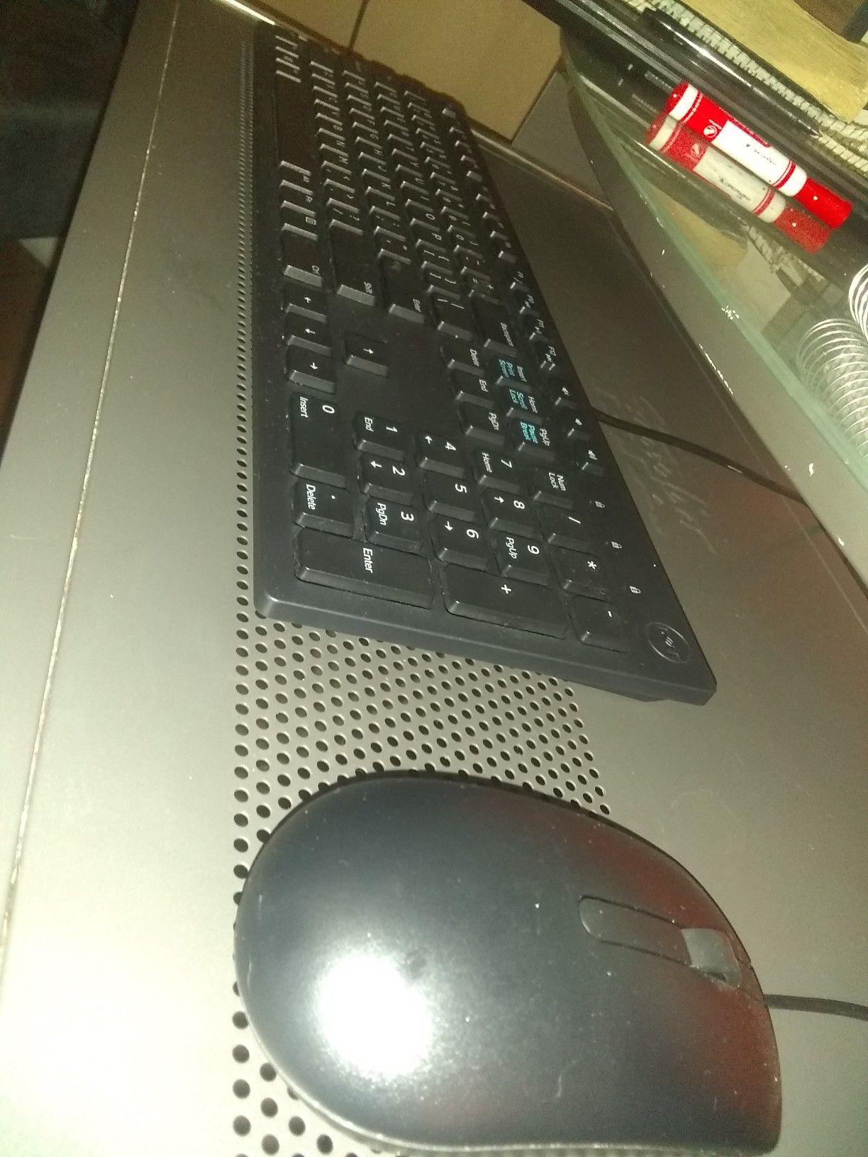 Hp z 420 computer with monitor keyboard and mouse.