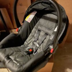 Graco Infant Car Seat