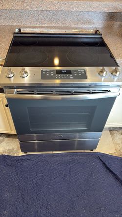 GE Stainless Steel Electric Range Slide-In