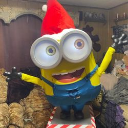 3.5 Ft Animated Minion