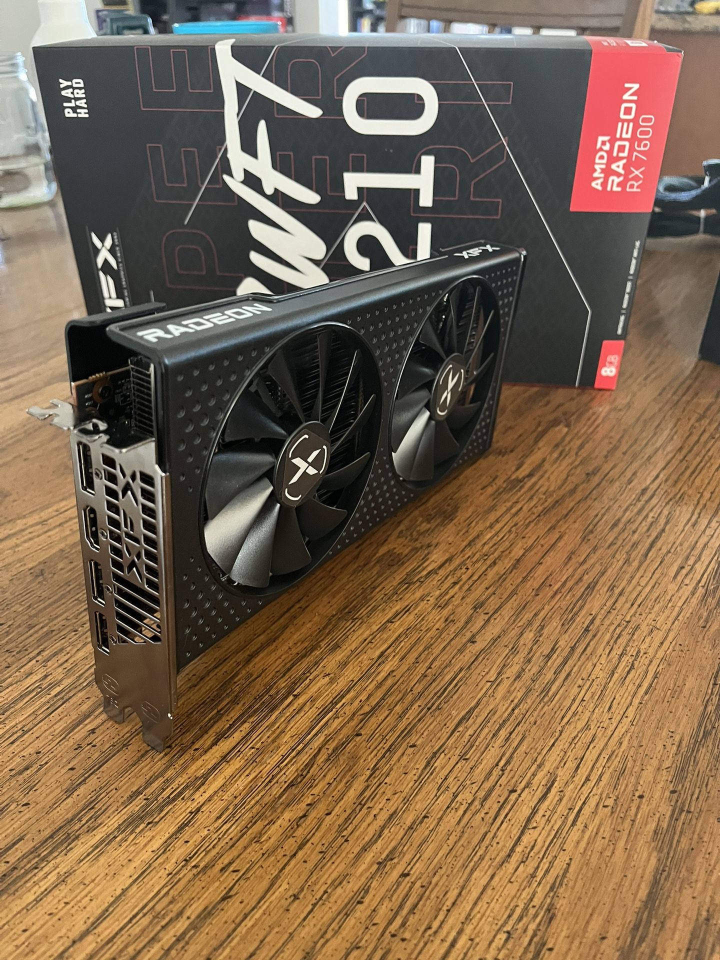 XFX RX 7600 8GB GPU