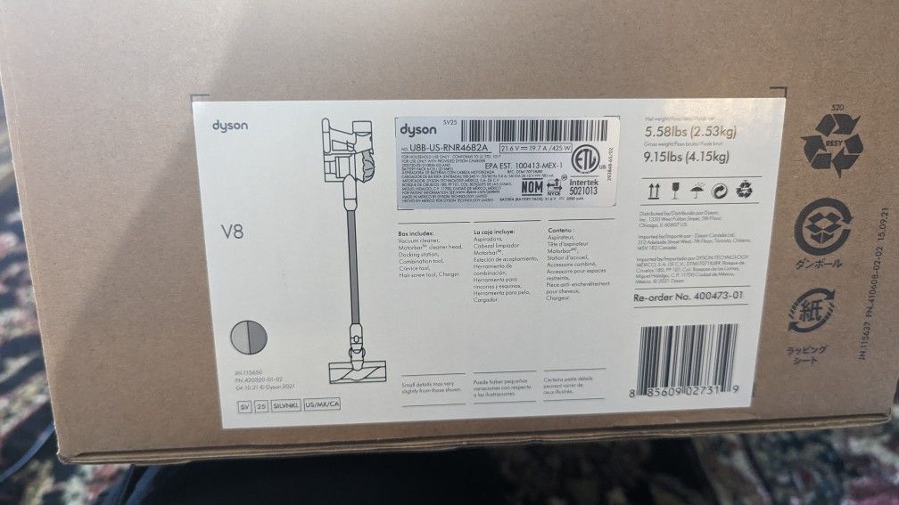 Dyson V8 Vacuum