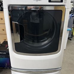Maytag Maxima Premium Gas Dryer MGD6000XW1 - Large Capacity - Excellent Condition