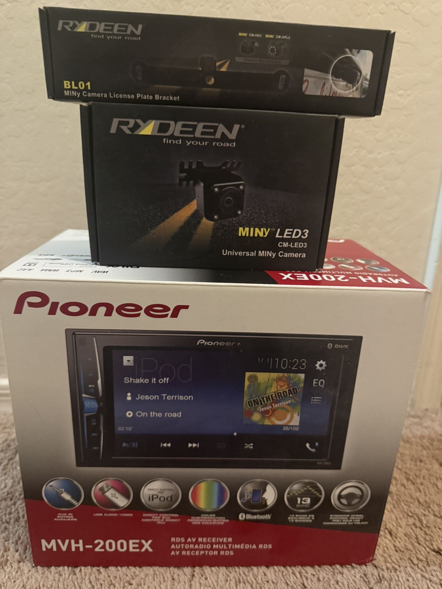 Car Stereo And Back Up Camera 