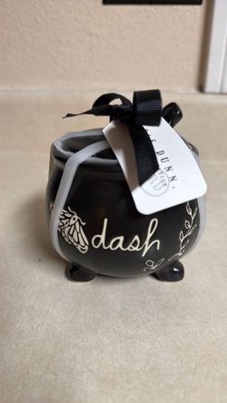 Rae Dunn “dash” container