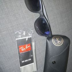 Ray-Ban Wayfarer Sunglasses
