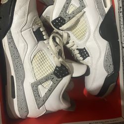 Jordan 4 Men Size 9
