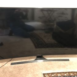 55 Inch Samsung Curved Screen And Insignia Speaker 