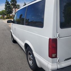 2000 Chevrolet Astro