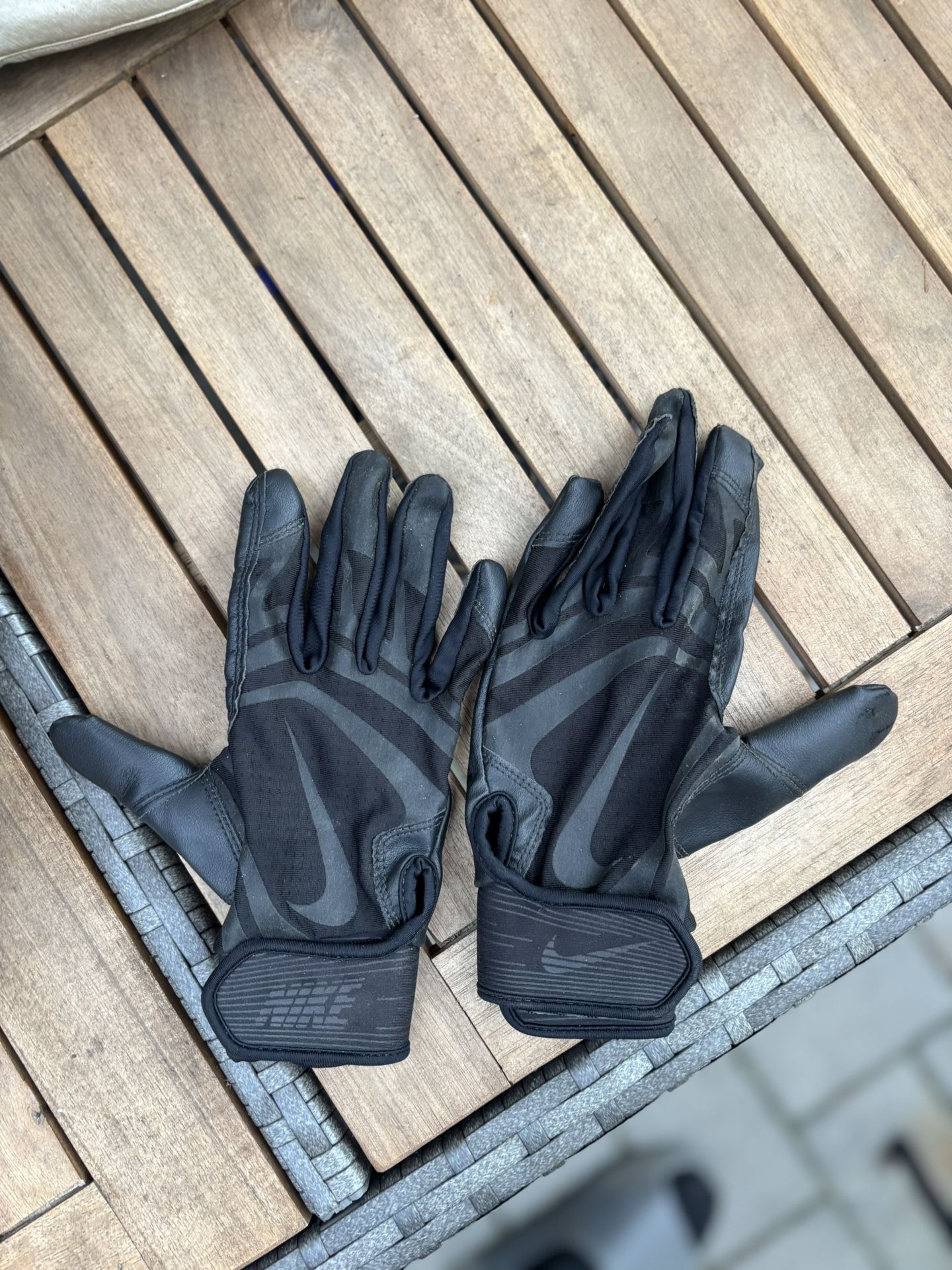 Helmet With Gloves