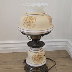 Vintage Quoizel Gone With The Wind Hurricane Double Globe Floral Lamp