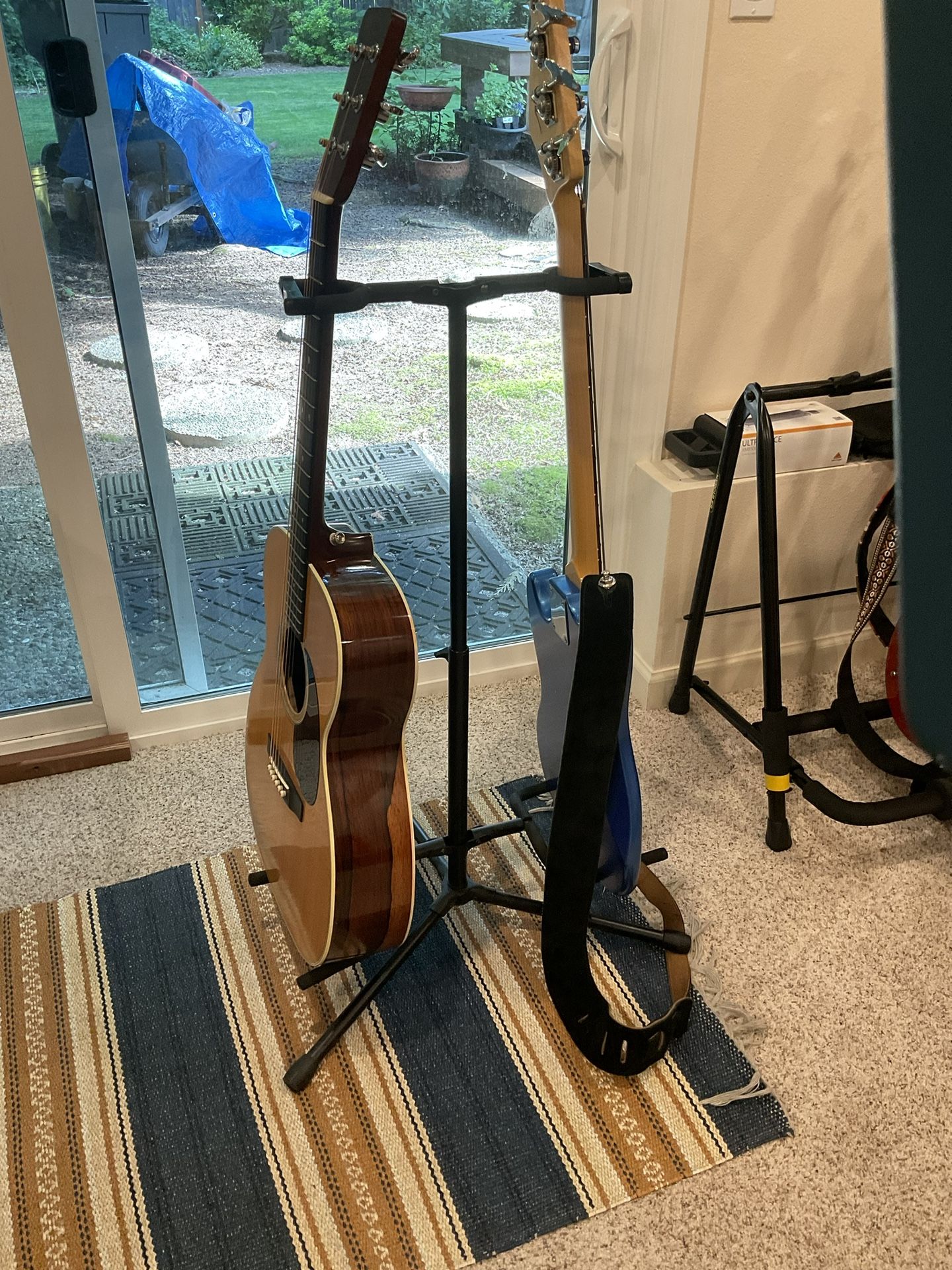 On-stage Double Guitar Stand, GS7221BD