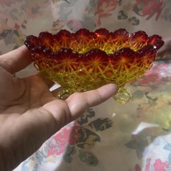 LE Smith Daisy Pedestal