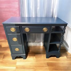 Adorable Vintage Desk/ Vanity With Shelf’s 