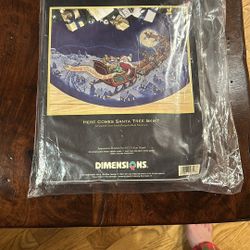 Dimensions Tree Skirt Kit 