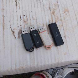 Flash Drives Need To Be Clean