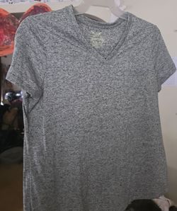 Faded Glory Heather Grey V-Neck T-Shirt XL