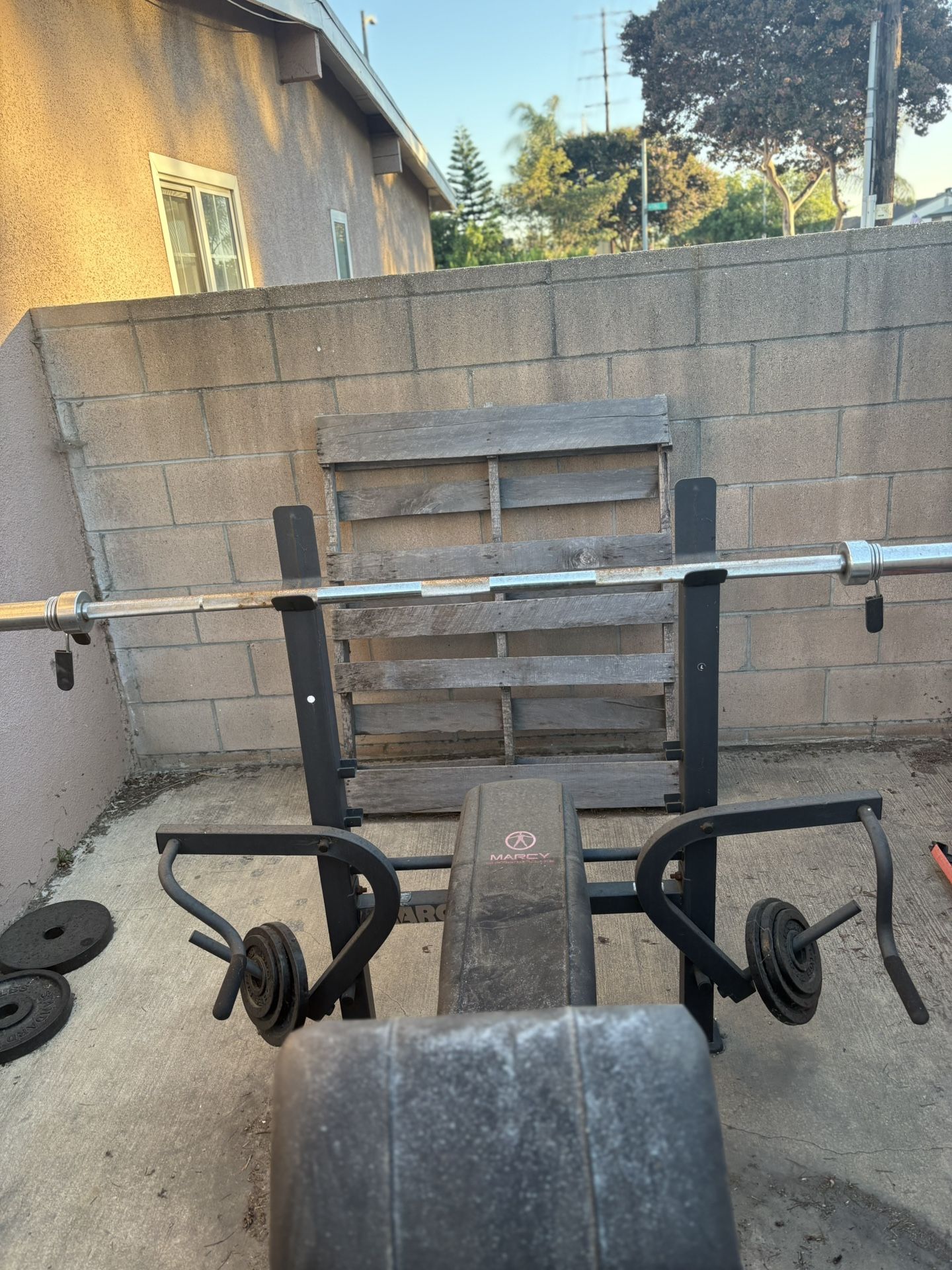 Weight Lifting Bench