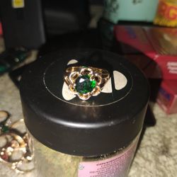 Lady Emerald Ring