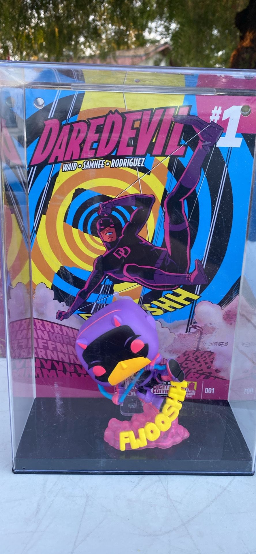 Marvel Comic Book Pop Daredevil W/comic Book