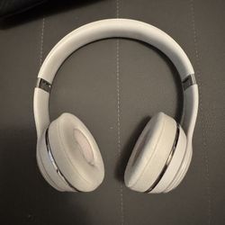 Beats Solo 3 Headphones