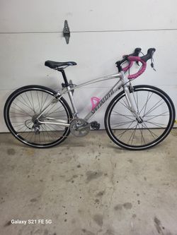 Specialized women's road bike
