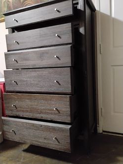 5FT TALL DRESSER