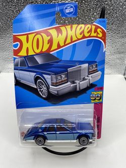 HOTWHEELS '82 CADILLAC SEVILLE