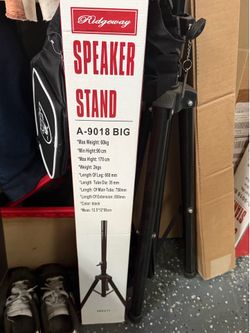 Speaker stand for DJs