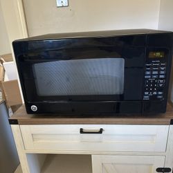 General Electric Microwave 1200W