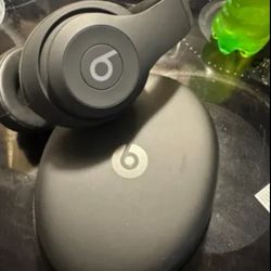 black Beats Studio Pros