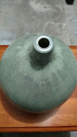 Asheville, NC Hand Made decorative vase. Excellent Condition.