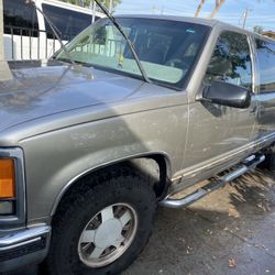 1999 GMC Suburban