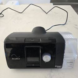 ResMed AirSense 10 Unit + Accessories. Only 266 Run Hours