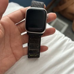 Apple Watch Series 7